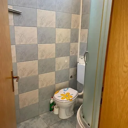 Zdenka Apartment *